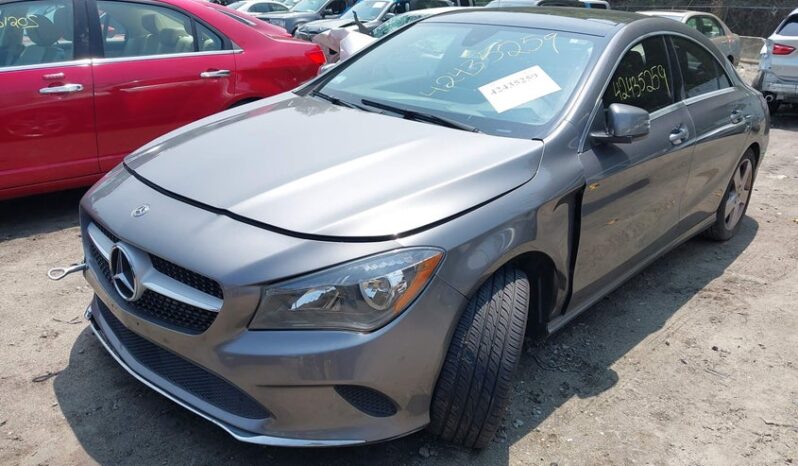 
								2018 Mercedes-benz Cla 250 full									