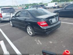 
										2013 Mercedes-benz C 250 full									