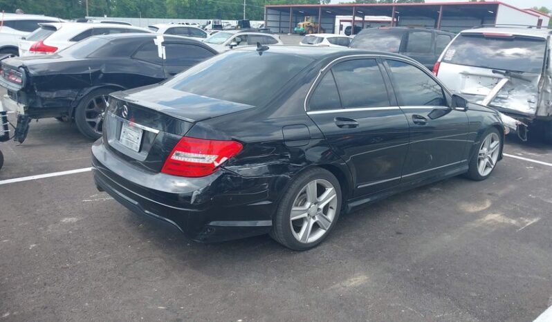 
								2013 Mercedes-benz C 250 full									