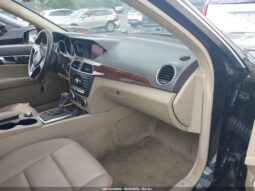 
										2013 Mercedes-benz C 250 full									