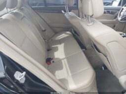 
										2013 Mercedes-benz C 250 full									
