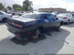 
										2020 Dodge Challenger full									