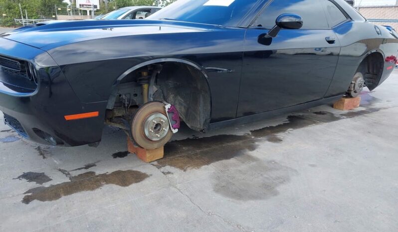 
								2020 Dodge Challenger full									