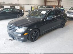 
										2013 Mercedes-benz C 300 full									