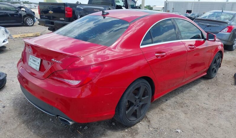 
								2015 Mercedes-benz Cla 250 full									