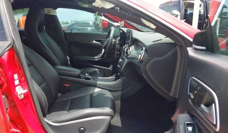 
								2015 Mercedes-benz Cla 250 full									