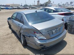 
										2012 Mercedes-benz C 250 full									