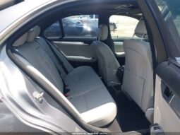 
										2012 Mercedes-benz C 250 full									
