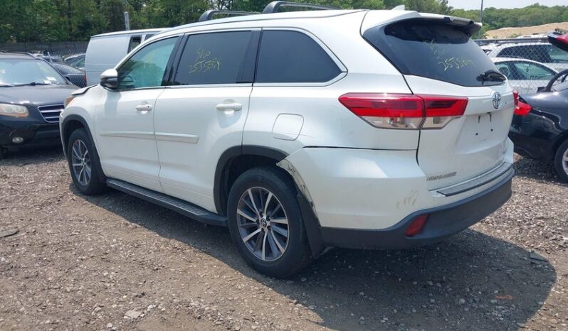 
								2018 Toyota Highlander full									