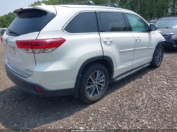 
										2018 Toyota Highlander full									