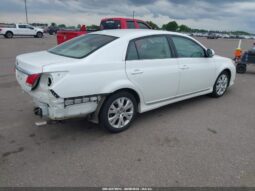 
										2012 Toyota Avalon full									