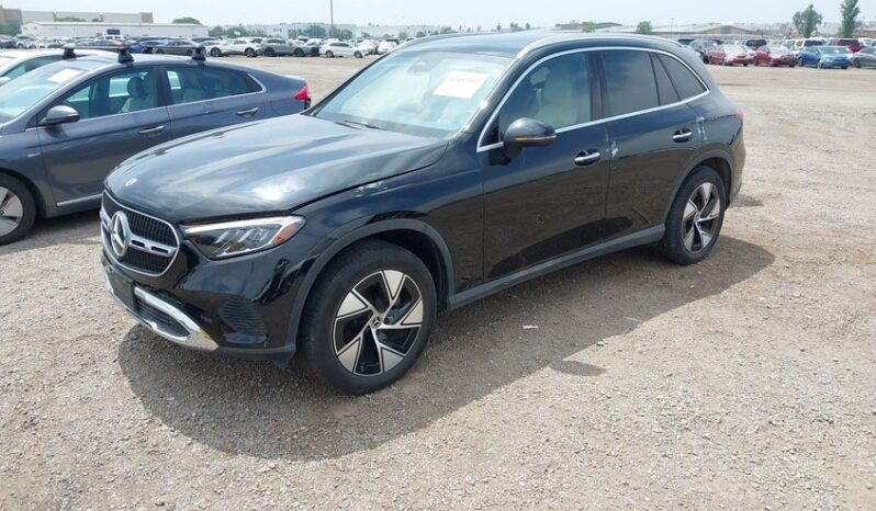 
								2024 Mercedes-benz Glc 300 full									