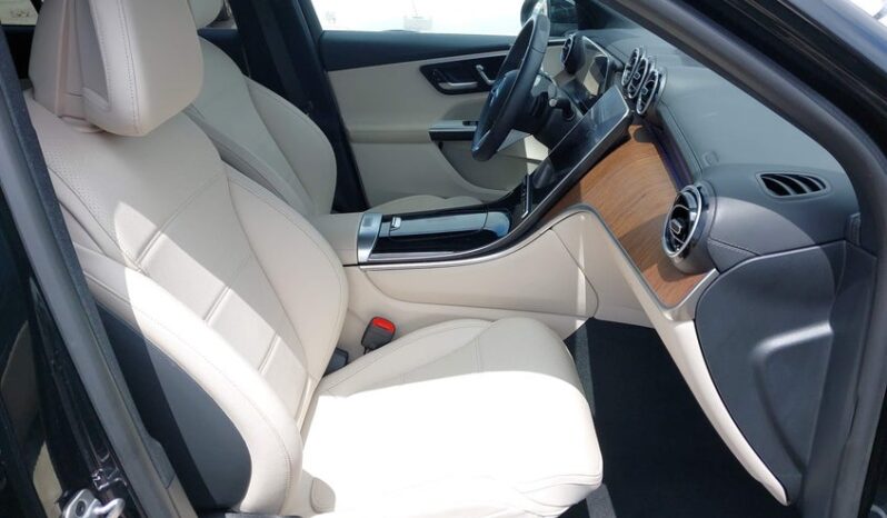
								2024 Mercedes-benz Glc 300 full									