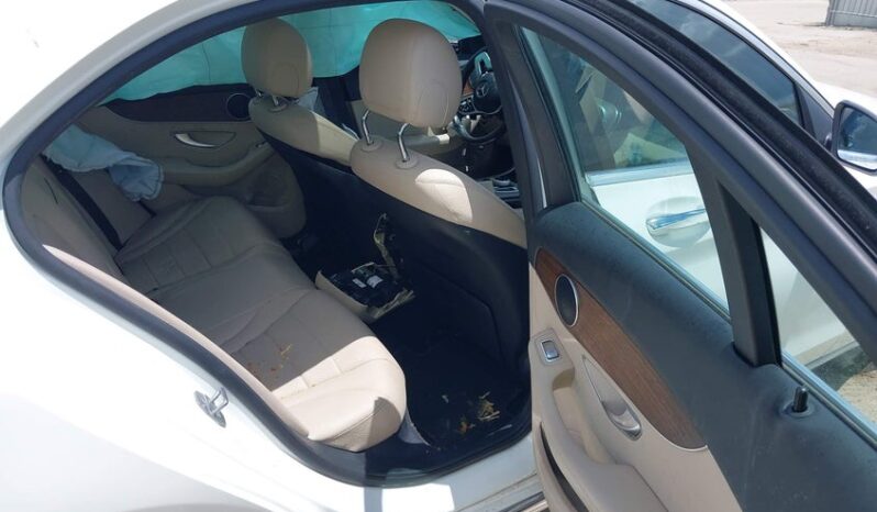 
								2021 Mercedes-benz C 300 full									