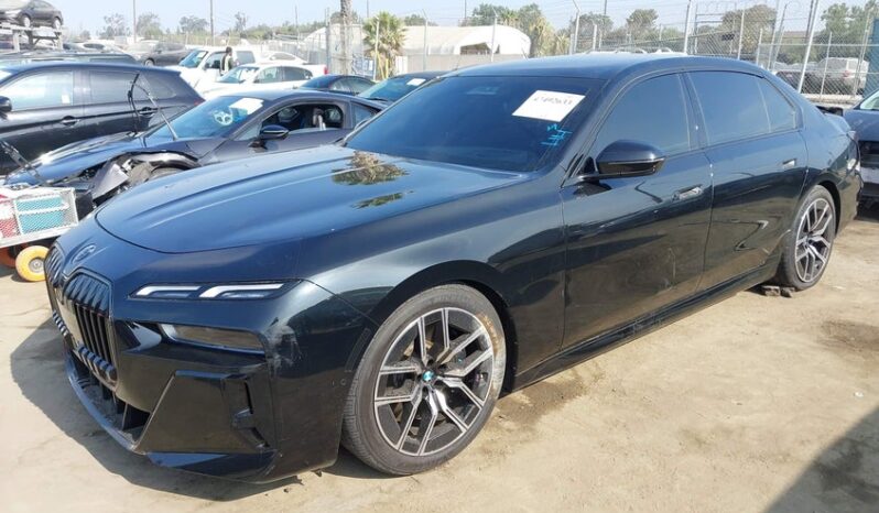 
								2024 BMW 740 full									