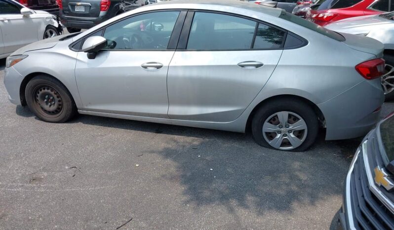 
								2017 Chevrolet Cruze full									