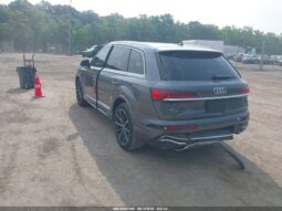 
										2021 Audi Q7 full									