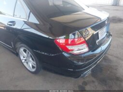 
										2012 Mercedes-benz C 250 full									