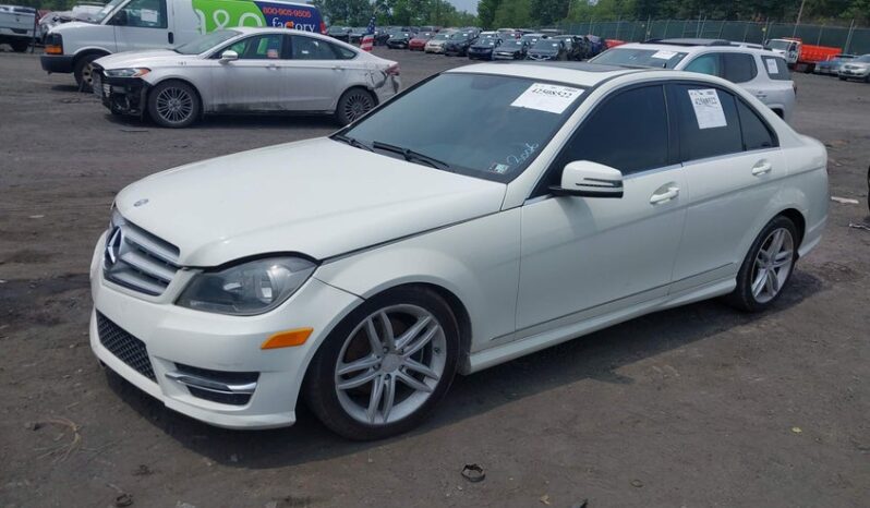 
								2012 Mercedes-benz C 300 full									