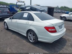 
										2012 Mercedes-benz C 300 full									