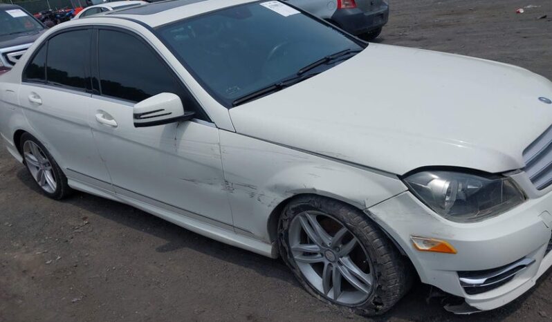 
								2012 Mercedes-benz C 300 full									