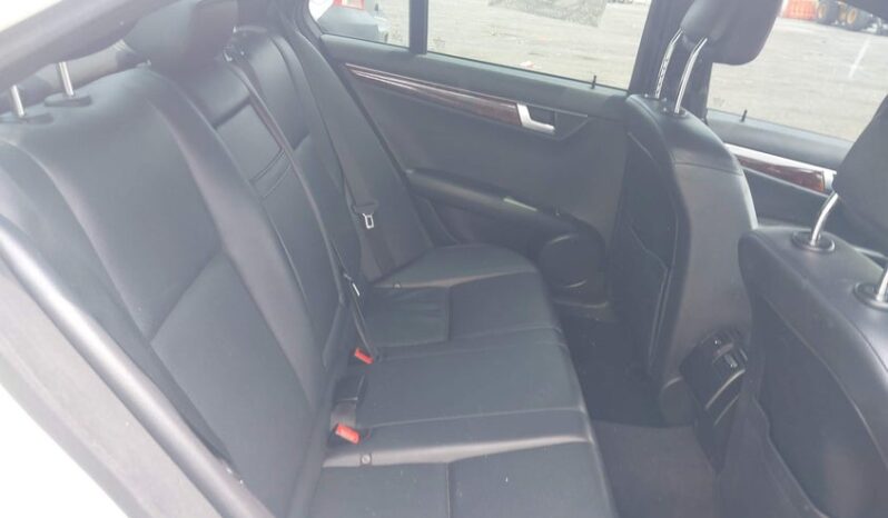 
								2012 Mercedes-benz C 300 full									