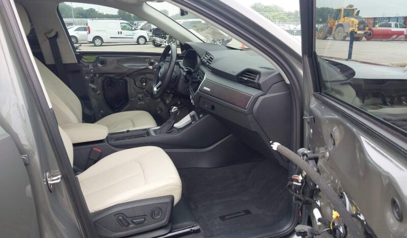 
								2023 Audi Q3 full									