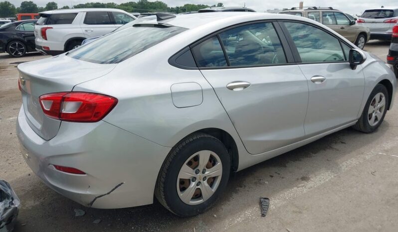 
								2018 Chevrolet Cruze full									