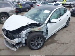 
										2022 Tesla Model 3 full									