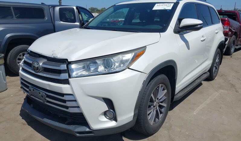 
								2018 Toyota Highlander full									