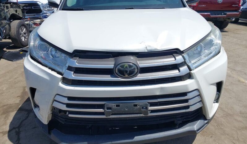 
								2018 Toyota Highlander full									
