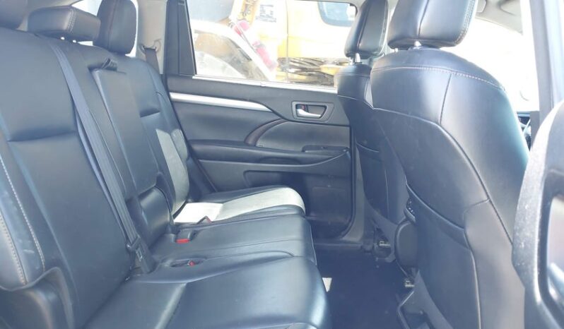
								2018 Toyota Highlander full									