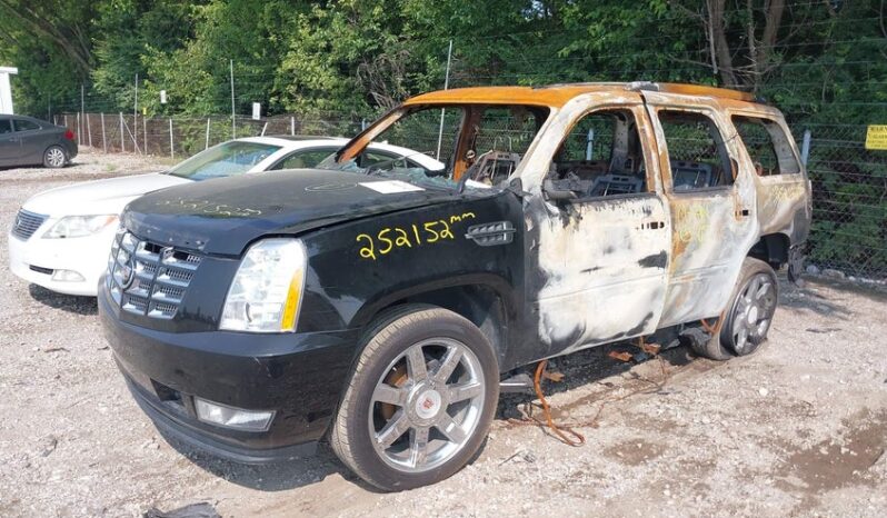 
								2013 Cadillac Escalade full									