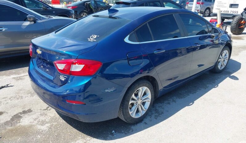 
								2019 Chevrolet Cruze full									