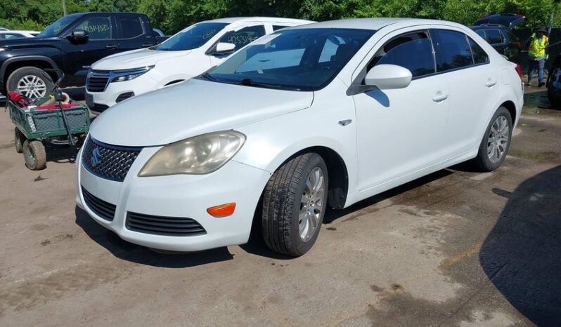
								2013 Suzuki Kizashi full									