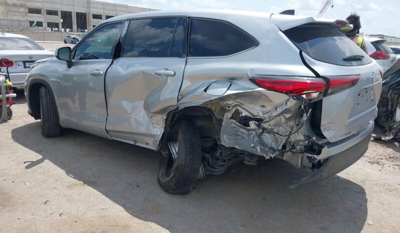 
								2022 Toyota Highlander full									