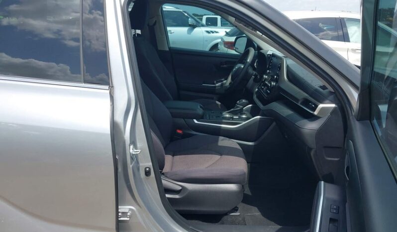 
								2022 Toyota Highlander full									