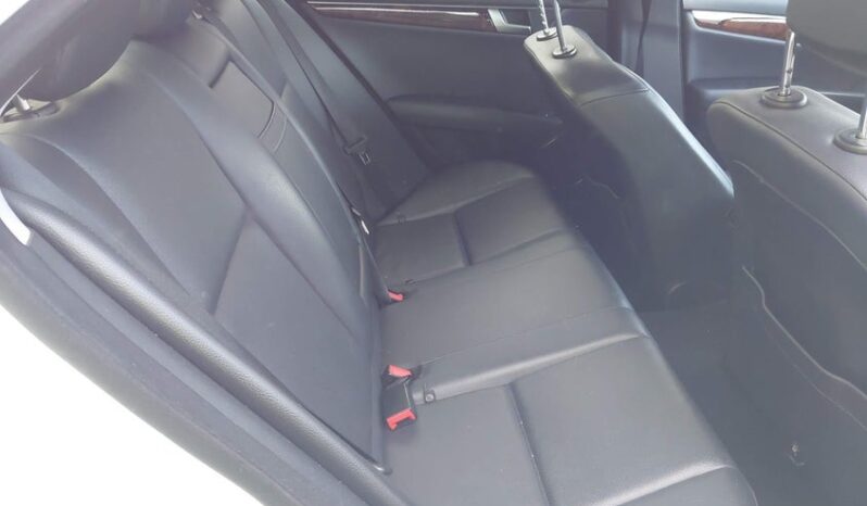 
								2013 Mercedes-benz C 250 full									