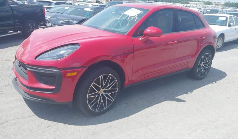 
								2025 Porsche Macan full									