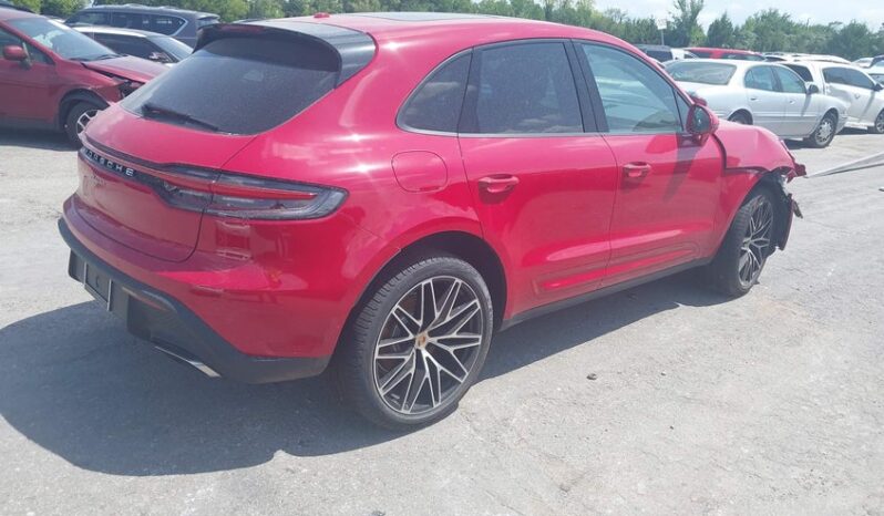 
								2025 Porsche Macan full									