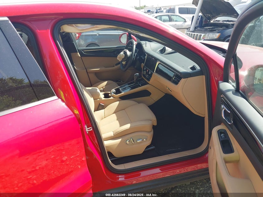 2025 Porsche Macan