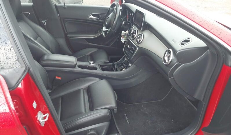 
								2016 Mercedes-benz Cla 250 full									