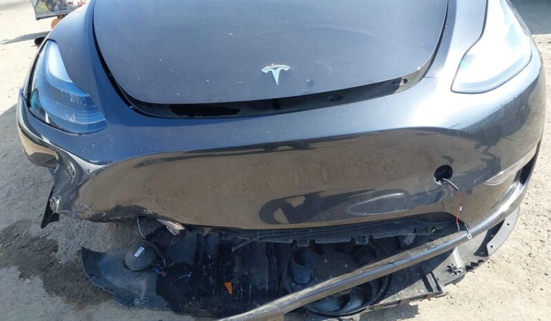 
								2025 Tesla Model y full									