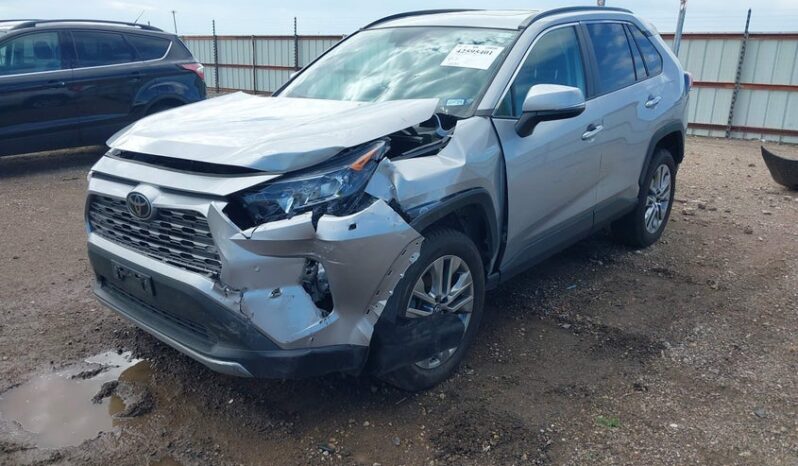 
								2019 Toyota Rav4 full									