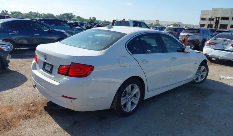 
								2013 BMW 5 series full									