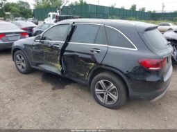 
										2020 Mercedes-benz Glc 300 full									
