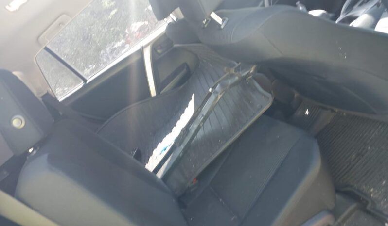 
								2018 Toyota Rav4 full									