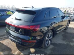 
										2024 Audi Q8 full									