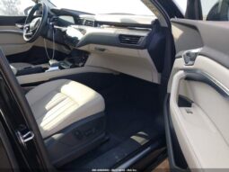 
										2024 Audi Q8 full									