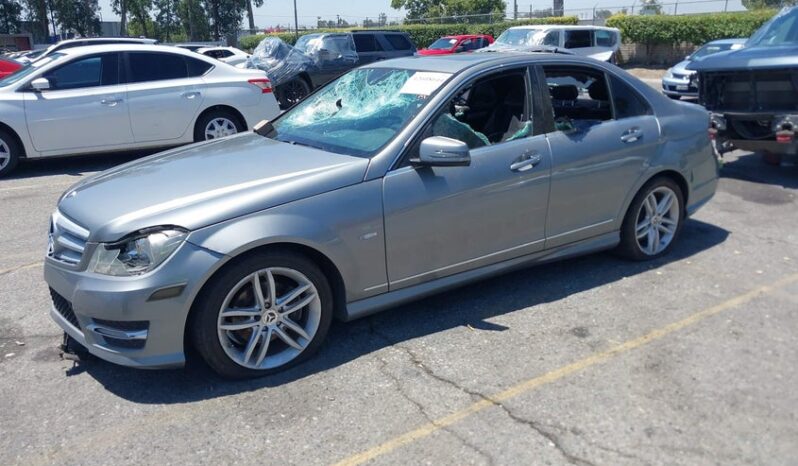 
								2012 Mercedes-benz C 250 full									
